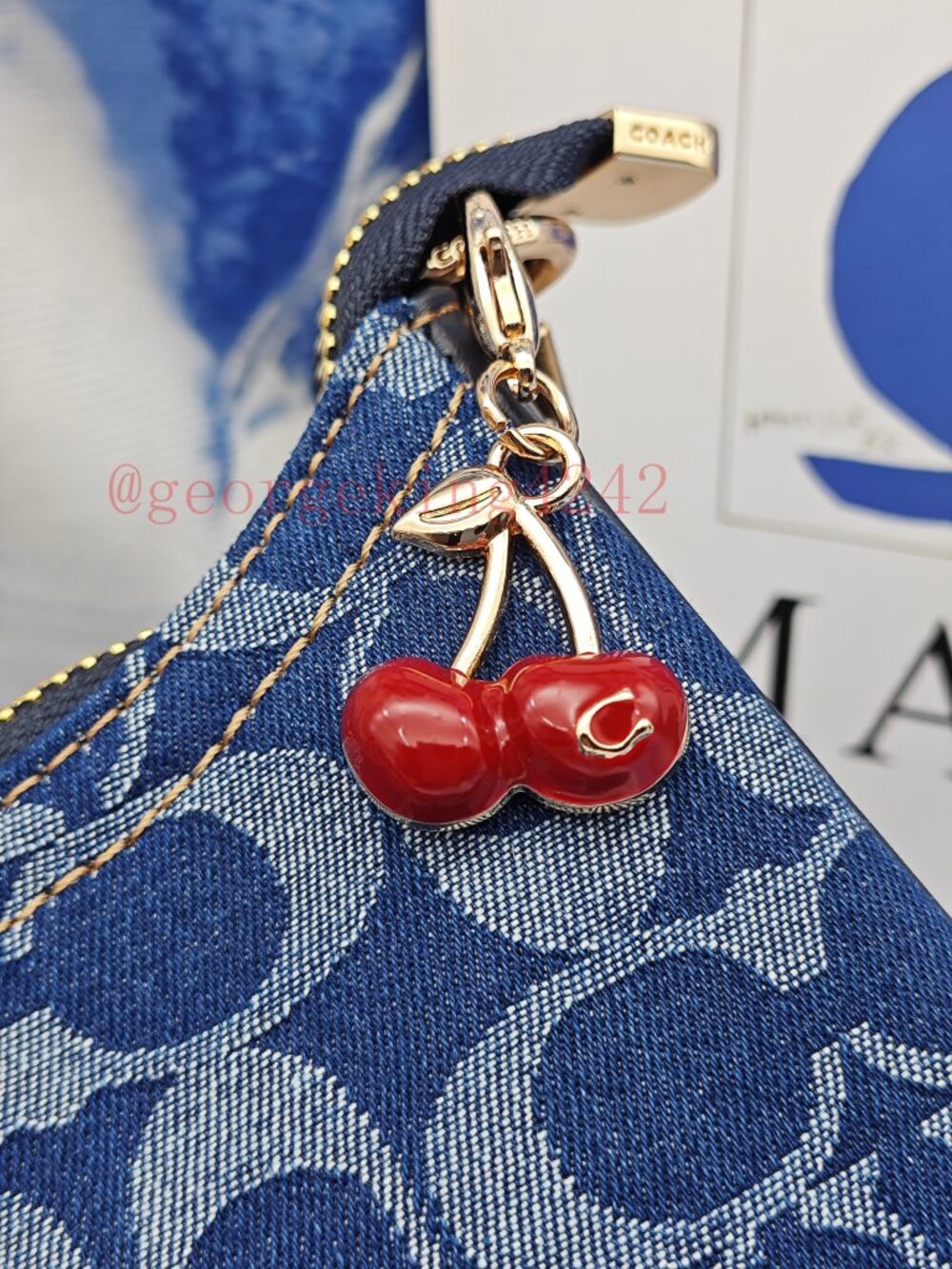Coach Teri Shoulder Bag In Signature Denim - Picture 6 of 12